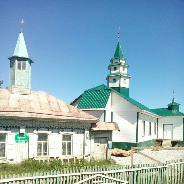 Белорецк блюхера. Мечеть Джамиг Белорецк. Инзер мечеть. Белорецк мечеть Азналкино. Мечеть Белорецка Гафури.