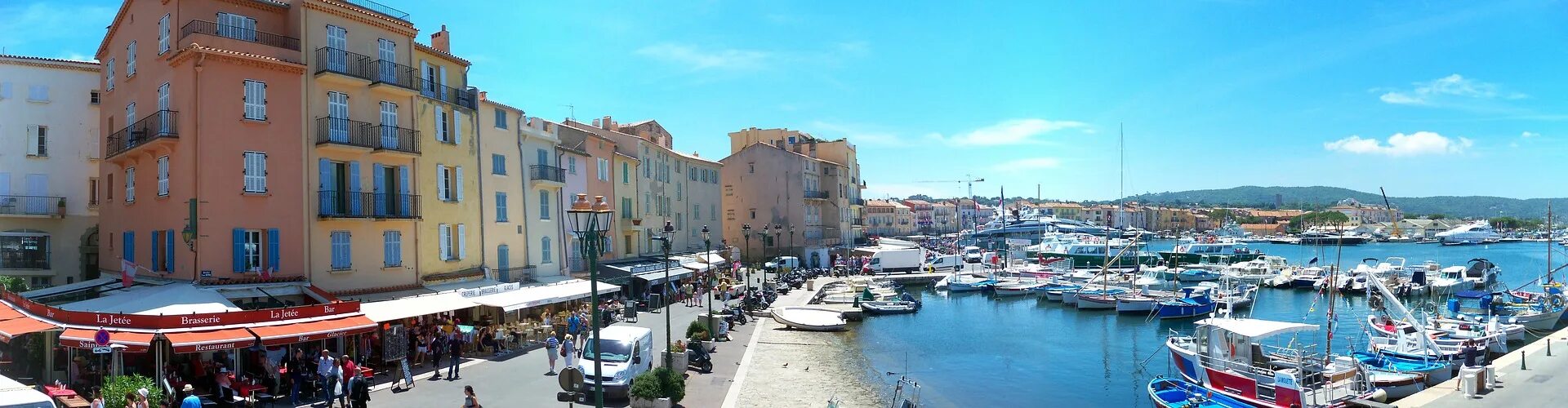 Надпись saint tropez. Сан-тропе франция фото города. Сан тропе фото города. Лазурный берег сен тропе. St tropez lana.