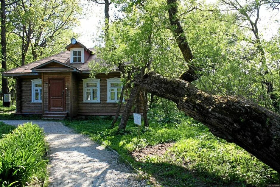 Музей заповедник чехова. Дом чехова в мелихово. дача чехова в мелихово. флигель кухня в мелихово. усадьба чехова в талеже флигель чайка.