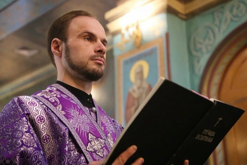 Фото митрополита феодора официальное портретное. Группафеодор апрелина. Феодор певец. Феодор рейн. Феодор певец современный.