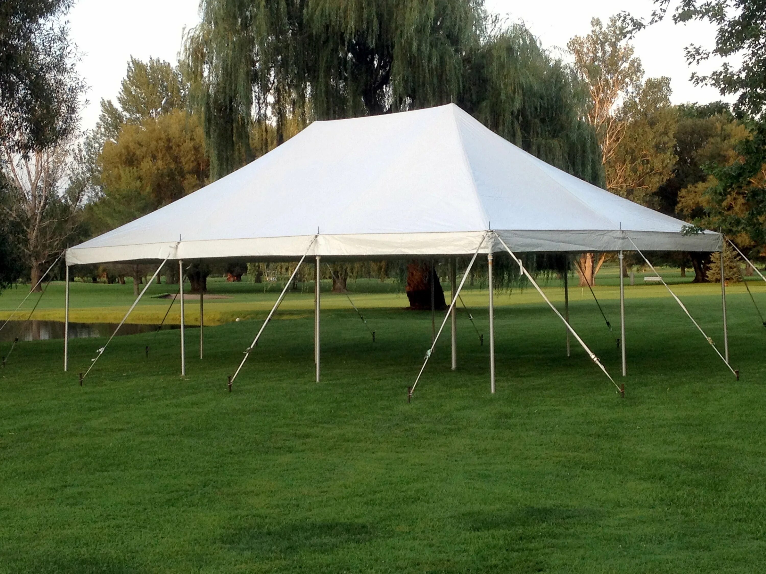 Тент на стойках Rockland Tent 460x640. Тент на стойках Rockland 640*460, ,. Палатка на 30 человек. Тент на стойках Atom. Bk party