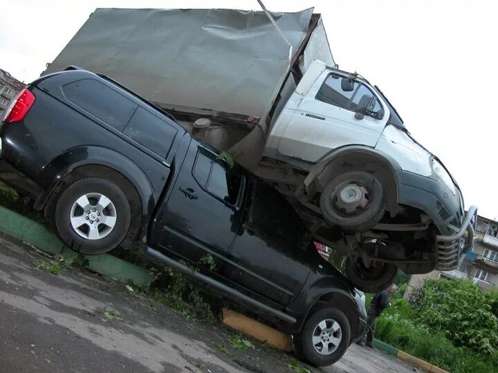 Смерч в Краснозаводске 2009. Торнадо в Краснозаводске. Краснозаводск Торнадо 2009. Ураган в Краснозаводске. 3 июня 2009