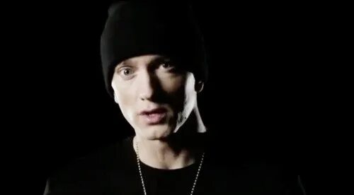 Eminem lie. Эминем последний трек. эминем в шубе. eminem в играх. эминем в смокинге.