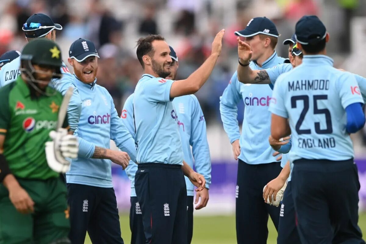 England vs pakistan. Пакистан и англия. Zimbabwe cricket 2022. England vs pakistan. Англия иран превью.