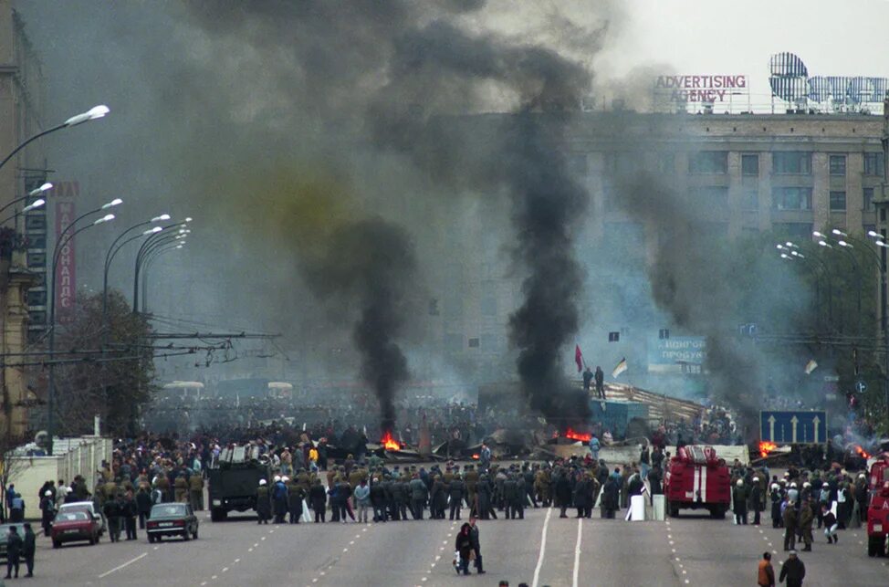 События 3 октября 1993. Бунт 1993 в москве. путч 1993 останкино. переворот в россии 1993.