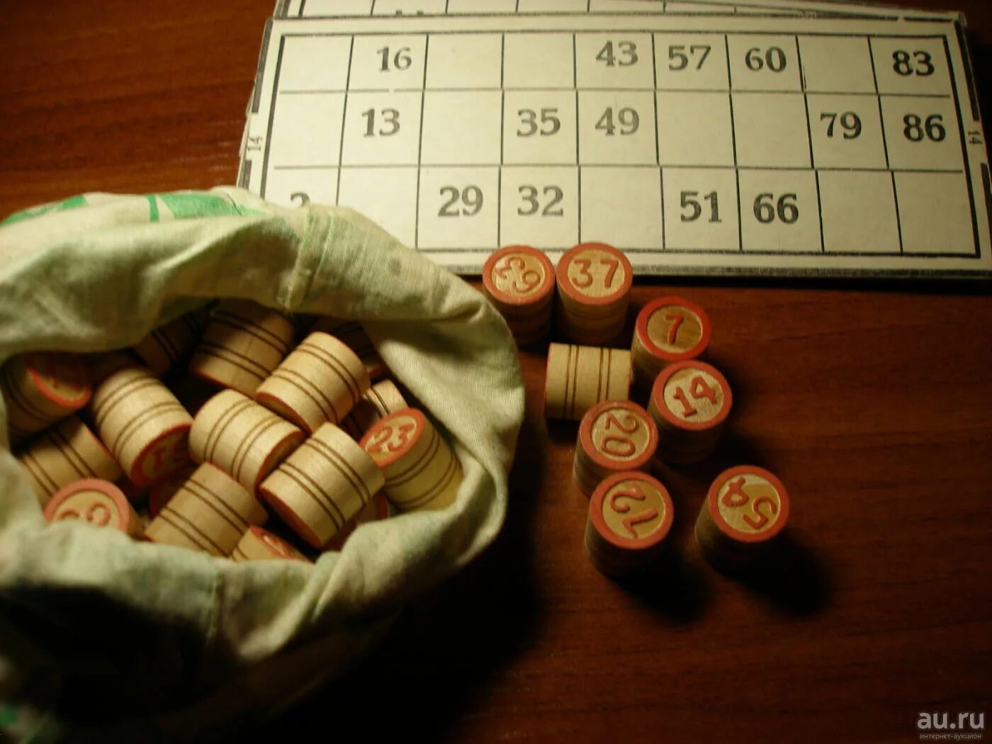 Лото две середины. Лото с бочонками для детей. Русское лото. Карты лото. Семейная игра в лото.