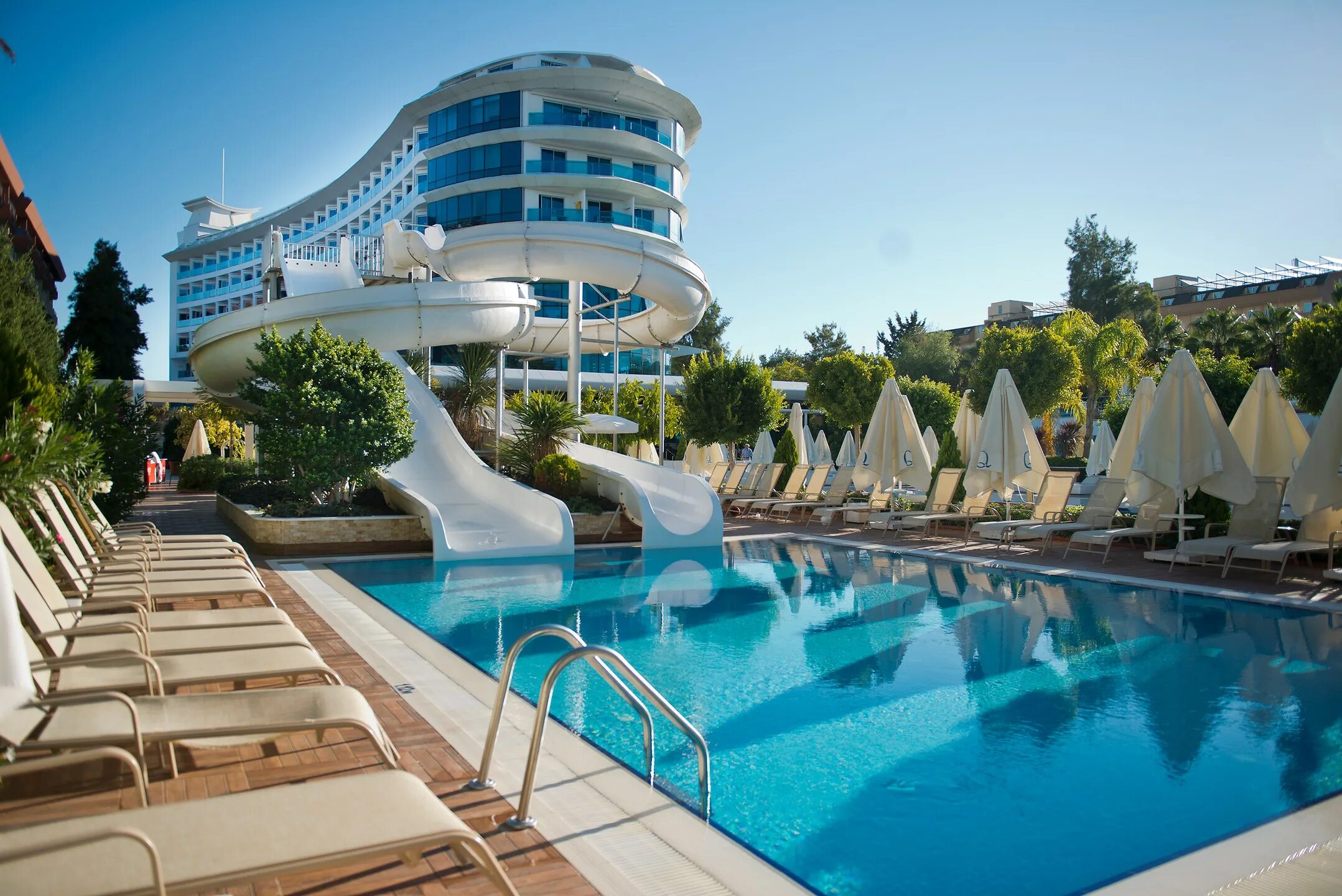 Premium turkey. Отель q Premium Resort 5 Турция. Premium Resort 5 Турция Аланья. Q Premium Resort Hotel 5 Алания. Отель премиум Резорт Турция Аланья 5.