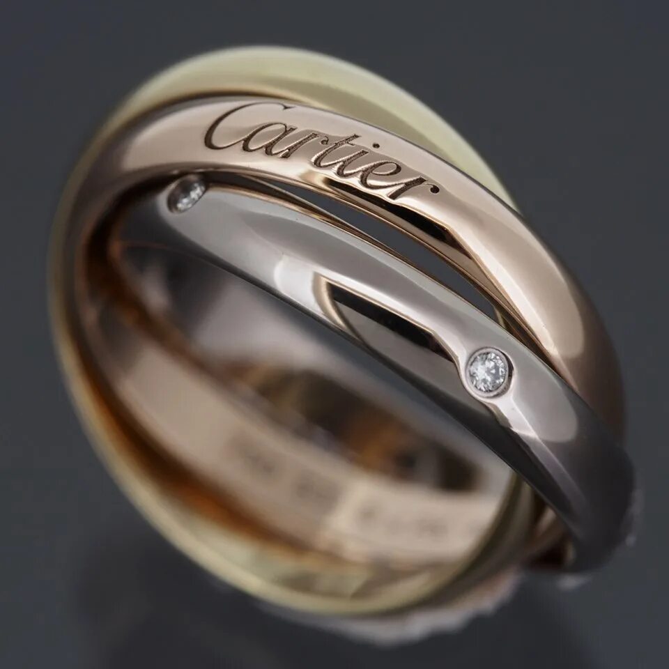Картье дав. Cartier кольцо тринити trinity. обручальные кольца картье тринити. кольцо тиффани тринити. тиффани и картье кольца.