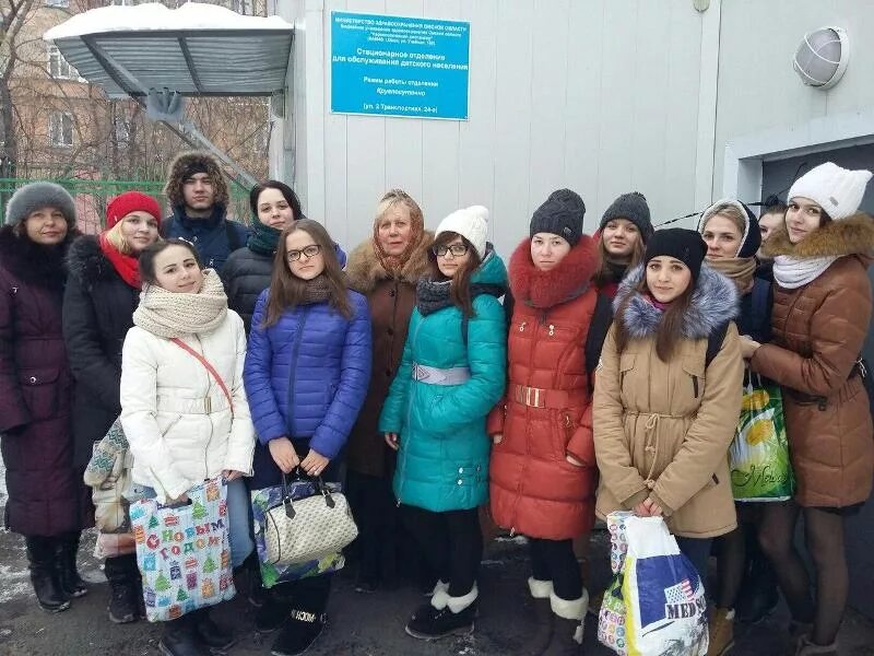 Поступи омск колледжи. Педагогический колледж Омск. Омский музпед колледж. Музыкально педагогический колледж Омск. Омский музыкальный педагогический колледж общежитие.