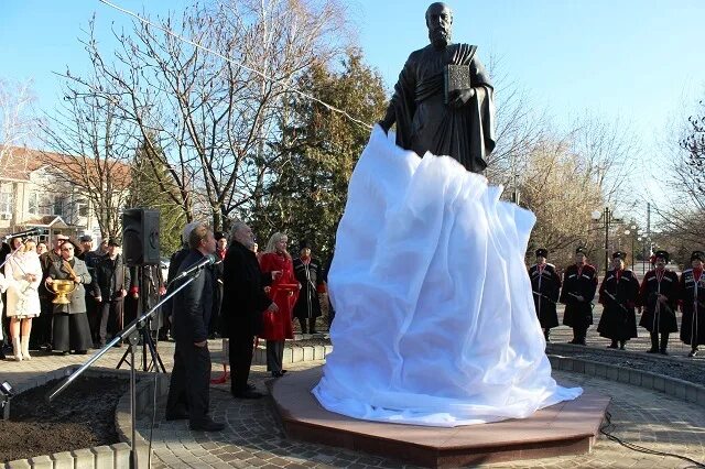 Население павловская краснодарский край. Памятники станица Павловская Краснодарского края. Памятники станица Павловская. Памятники станицы Павловской Краснодарского края. Станица Павловская достопримечательности.