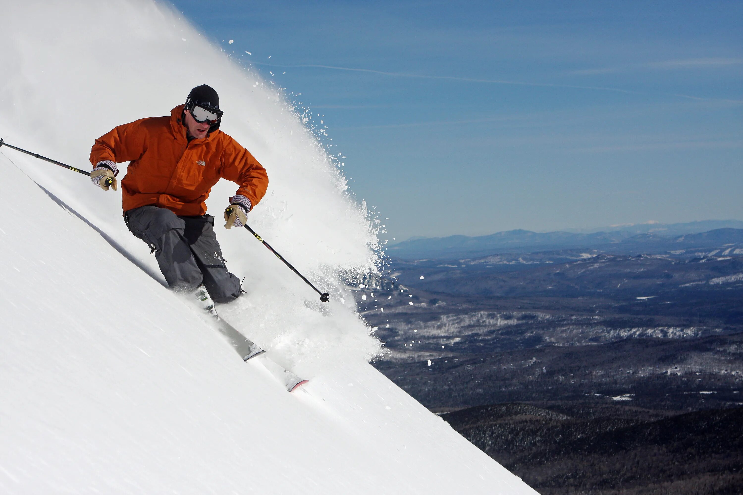 Лижник. Англия лыжи. Лыжные гонки Highlights. Black Diamond slope. Steep slope