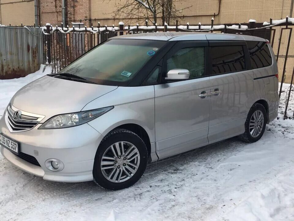 Хонда элизион левый руль. Хонда элизион левый. Honda elysion 2009. Хонда элизион левый. Honda elysion 2006.