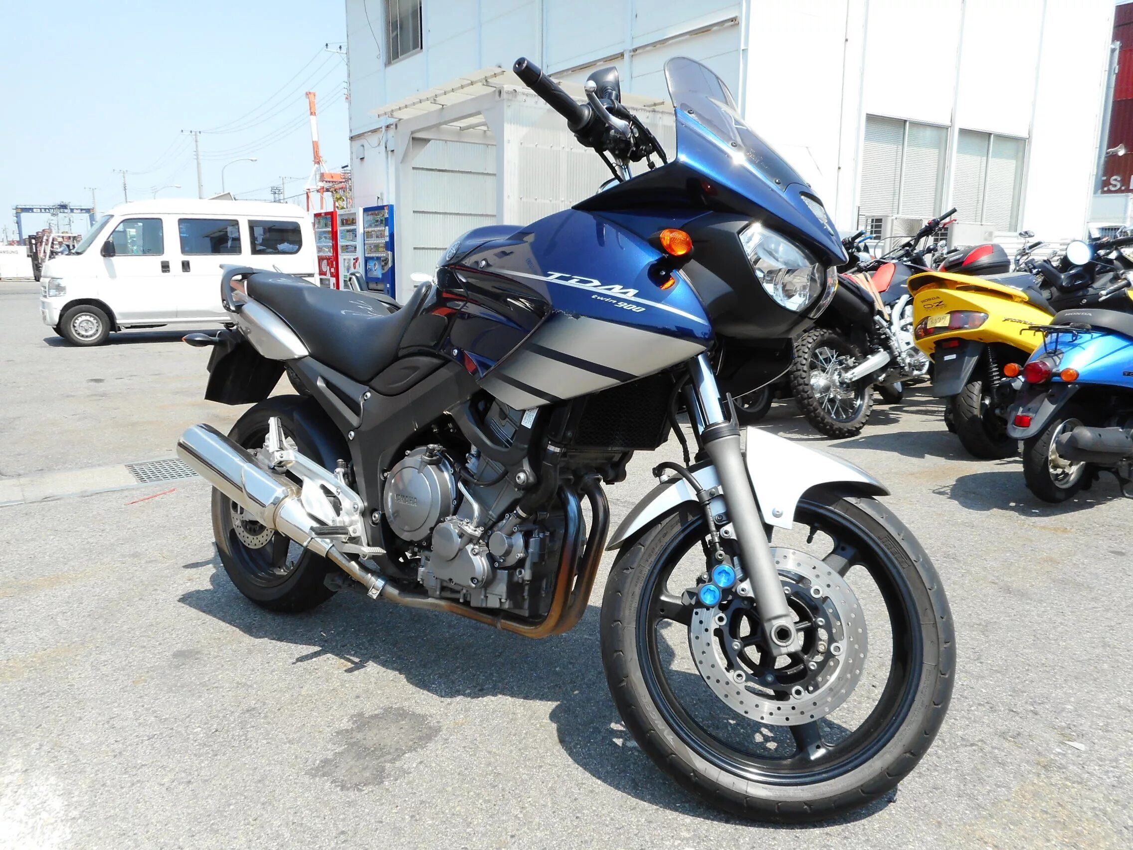 Yamaha xjr 2000. Yamaha xjr 400 кубов. Мотоцикл ямаха бу. Ямаха фазер 600 2002. Ямаха 120 кубов.