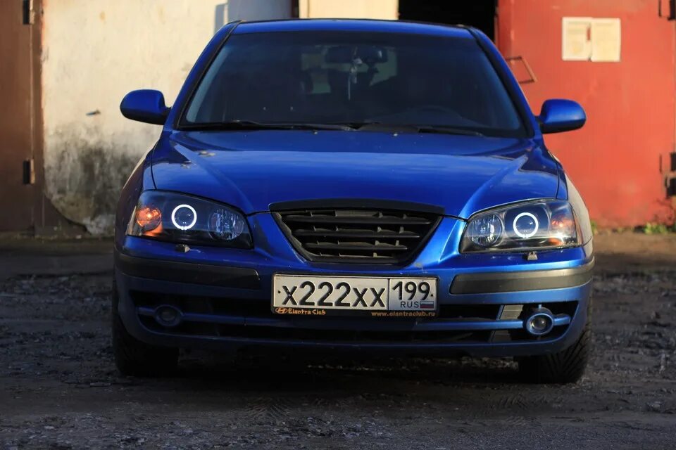 Хендай элантра xd 2005. Hyundai Elantra XD тонировка. Hyundai Elantra XD ангельские глазки. Элантра XD синяя. Elantra XD тонировка фар.