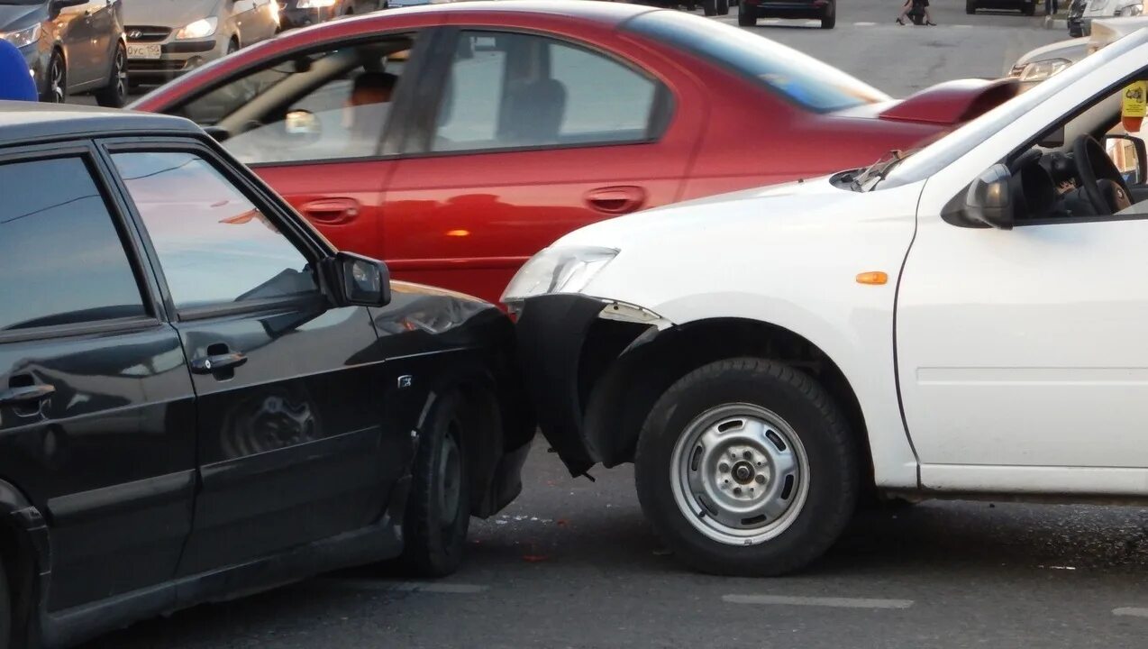 Автоподставы на дорогах. ДТП подстава. Автоподставы ДТП. Автоподставы со страховыми.