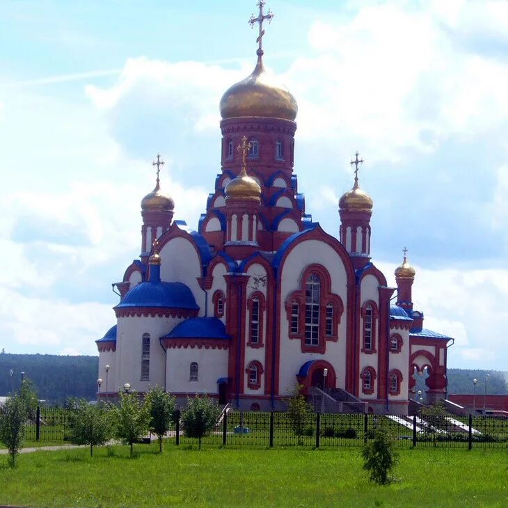 Работа в красноярском крае зеленогорска. Церковь Зеленогорск Красноярский. Зеленогорск Красноярский край города Красноярского края.