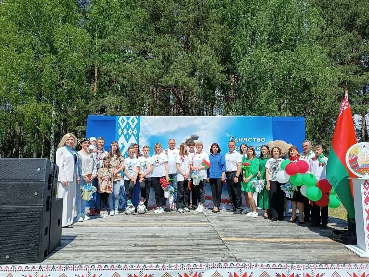 Новости пинском районе. Творческий конкурс полицейский дядя степа. Новости пинском районе. Нарыбачил. Фестиваль семьи.