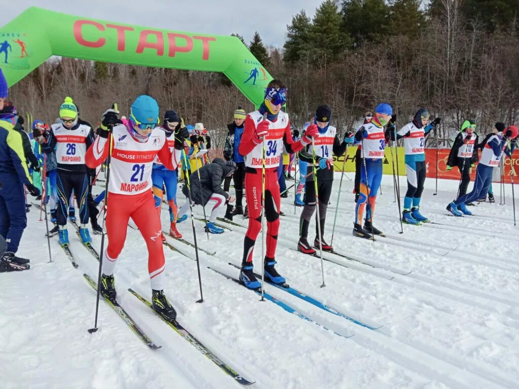 Спортсмены по лыжным гонкам. Лыжные гонки Россия. Лыжные гонки реклама. Лыжные гонки объявление. Результаты лыжни россии