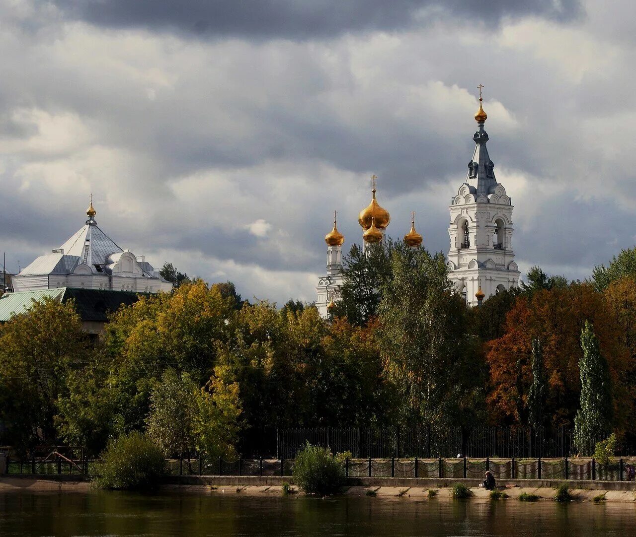 Свято троицкий стефанов пермь. Свято Троицкий Стефанов монастырь Пермь. Свято-Троицкий Стефанов монастырь Пермь храм. Свято-Троицкий Стефанов мужской монастырь Пермь внутри. Свято-Троицкого Стефанова мужского монастыря.