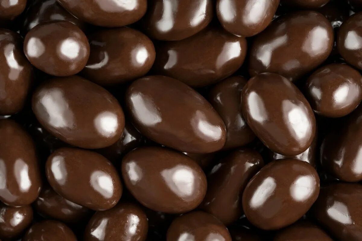 день арахиса в шоколаде. день арахиса в шоколаде. шоколадный арахис. шоколадная карамель. шоколад с орехами.