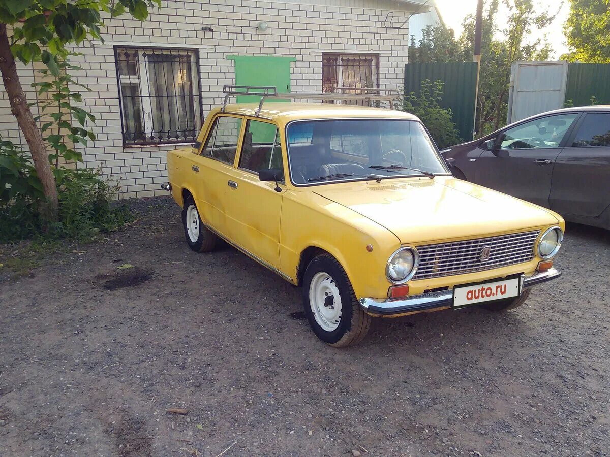 автомобиль 1983 года. Renault 11 txe. Audi 80 b2 1983. Mercedes benz 1983 года. мерседес зеленый 1952.
