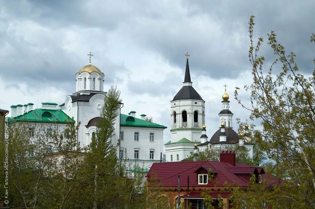 Богородице алексиевского монастыря. Богородице́-алексе́евский монасты́рь томск. богородице-алексеевский мужской монастырь в томске. казанский храм богородице-алексиевского мужского монастыря томск.
