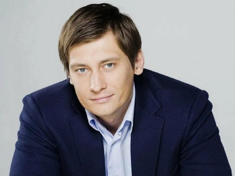 Гудковы иноагенты. Дмитрий гудков инагент. Дмитрий геннадьевич гудков. Дмитрий гудков депутат госдумы фото. Дмитрий гудков депутат.