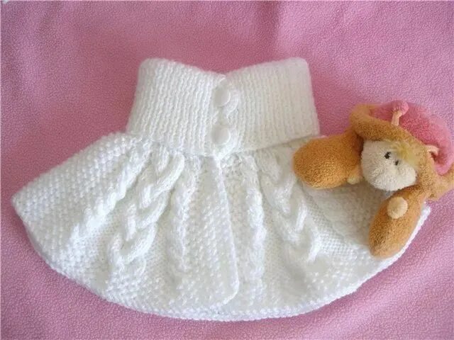 Манишка для девочки 2 года. Манишка klingel 352852,. манишка на пуговицах для ребенка. манишка детская спицами. вязаная манишка на пуговицах.
