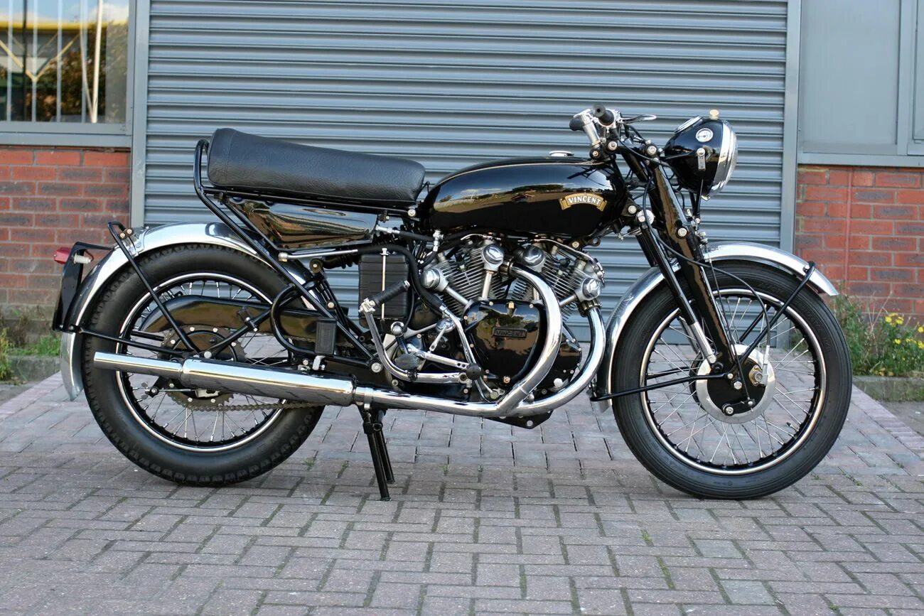 Мотоцикл vincent black shadow. Винсент блэк шэдоу. Vincent black. Винсент блэк шэдоу 1948. Винсент блэк шэдоу.