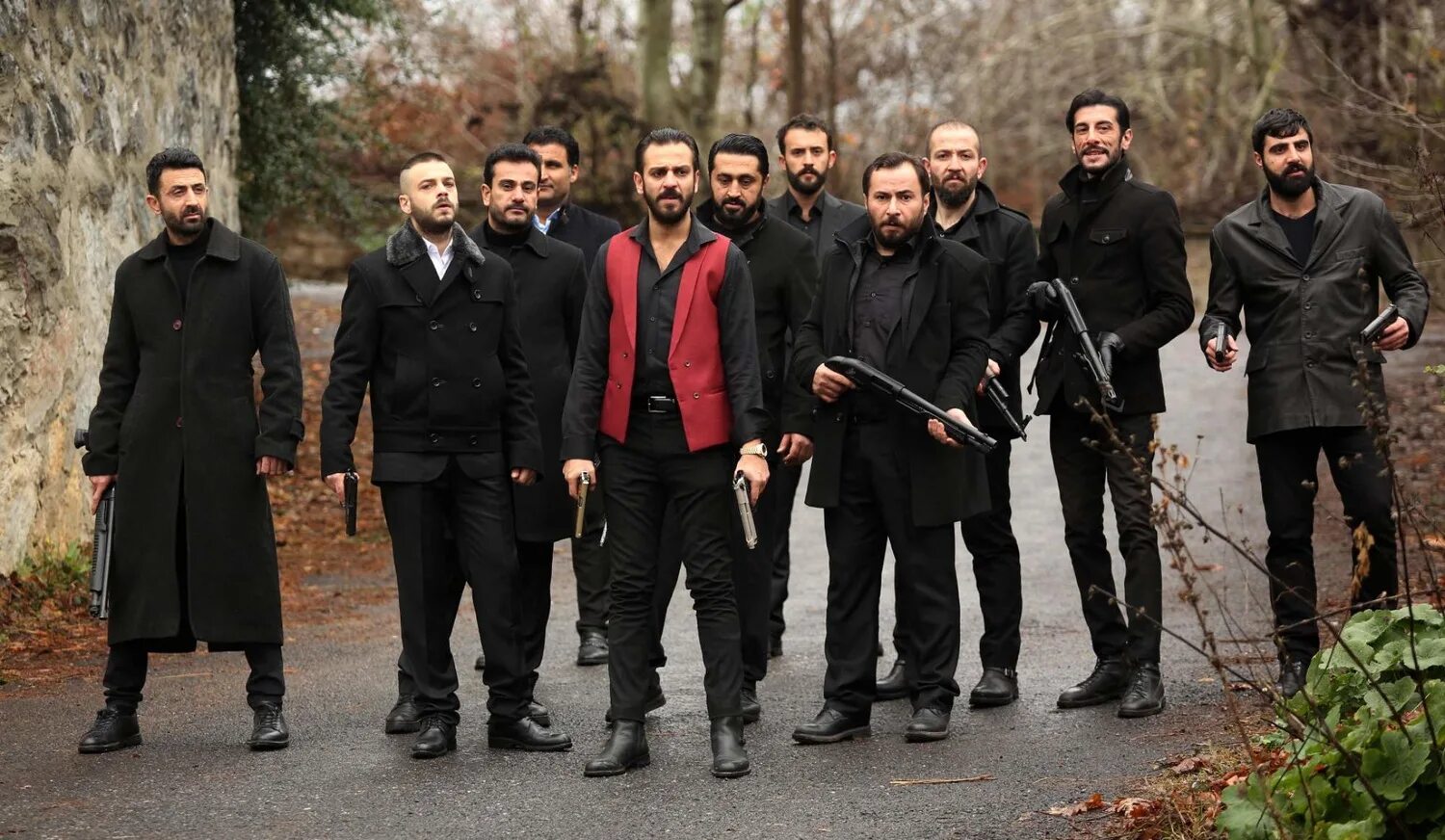 турецкие русском языке яма. осман гази турецкий сериал. джан яман полнолуние турецкий сериал. турецкий сериал чукур ямач и сена. турецкие русском языке яма.