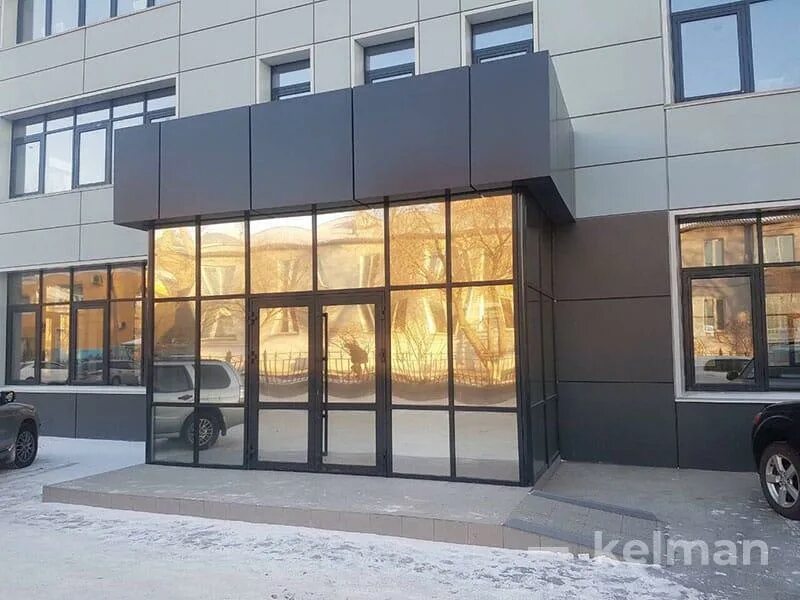 Крыльцо офисного здания. Входная группа. Входная группа entrance gate. Серая входная группа. Входная группа алюминий.