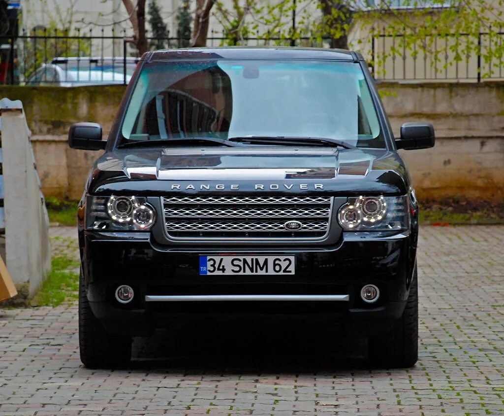 Рендж Ровер 2012. Рендж Ровер 2012 года. Атермальное стекло range Rover. Морда Рендж Ровер 2010. Рендж ровер 4.4 дизель купить