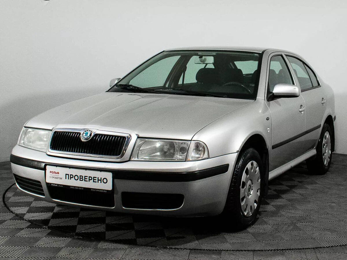 Шкода тур 1.6 цена. Skoda Octavia Tour 1.6 2003. Skoda Octavia 2003 1.8.