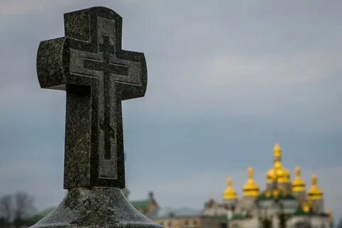 Лавра крест