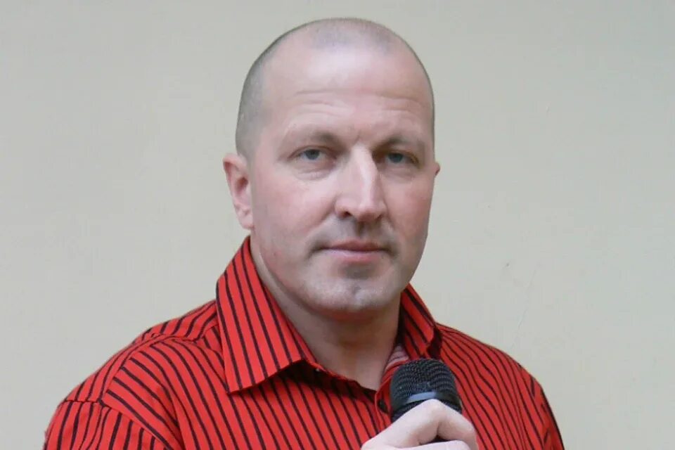 Вести исполнителя