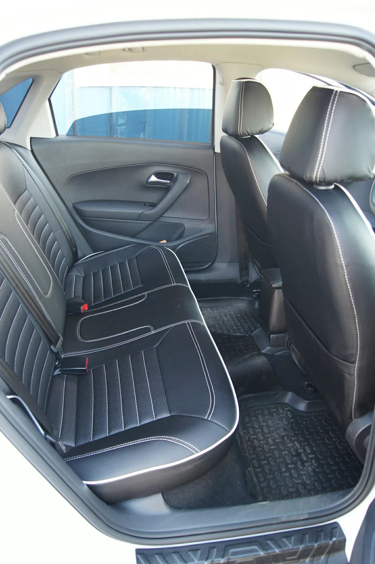 Volkswagen polo sedan 2013 сиденья. Polo sedan сиденья. Сиденье фольксваген поло 5. Сиденья volkswagen polo sedan. Сидение на фольксваген поло седан.