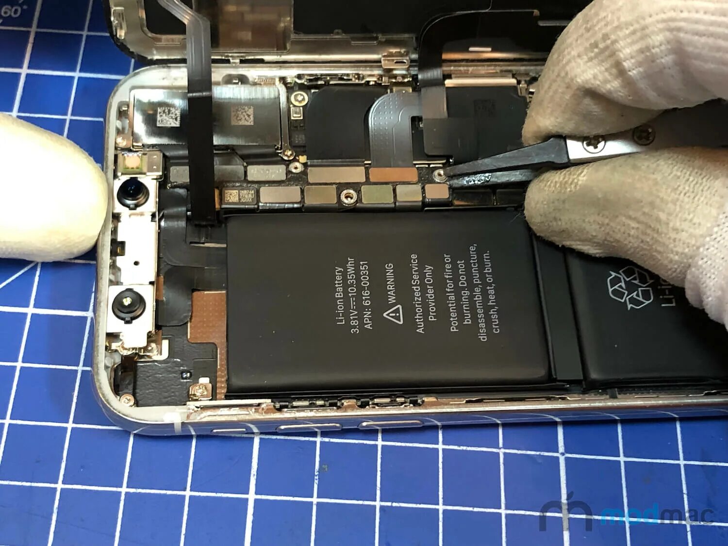 Как заменить дисплей на iPhone X AppleInsider.ru