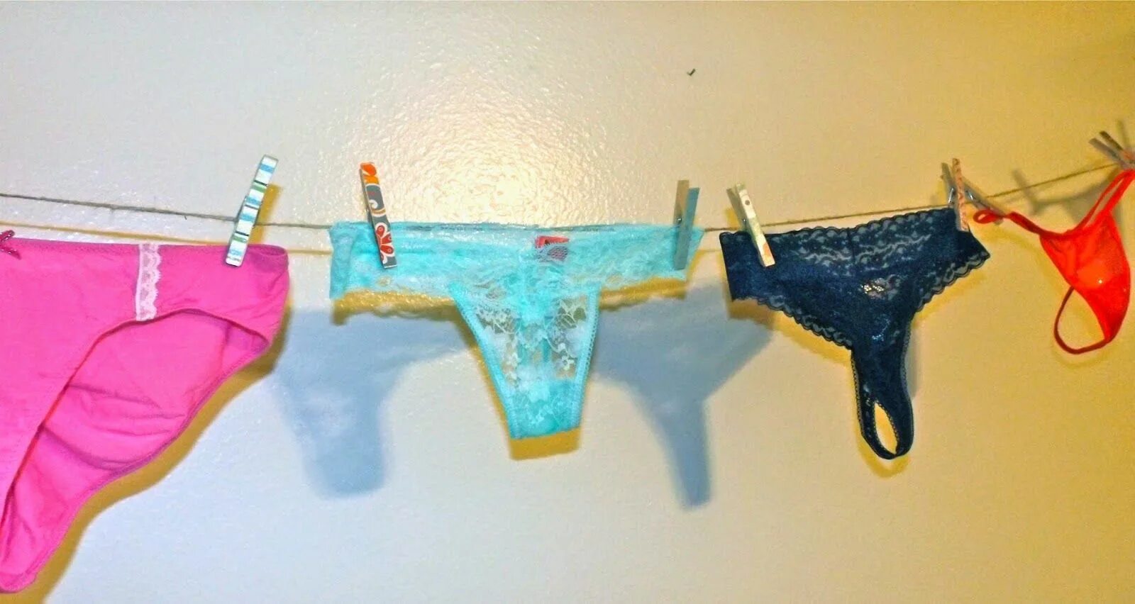 Формы женских ягодиц. Trying panties. Девочки home. Getting ready for work - 34 pics волосатая. Victoria secret heart panties.