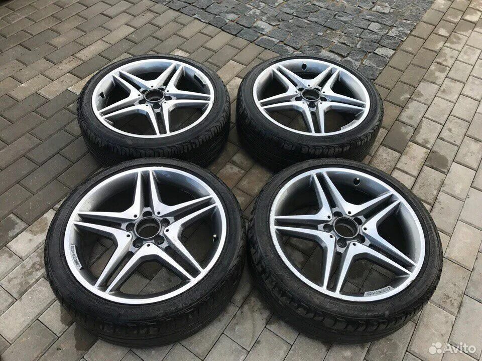 18 колеса на мерседес. Диски amg r19 на мерседес. 18 колеса на мерседес. Mercedes r18 amg. Диски мерседес r18.