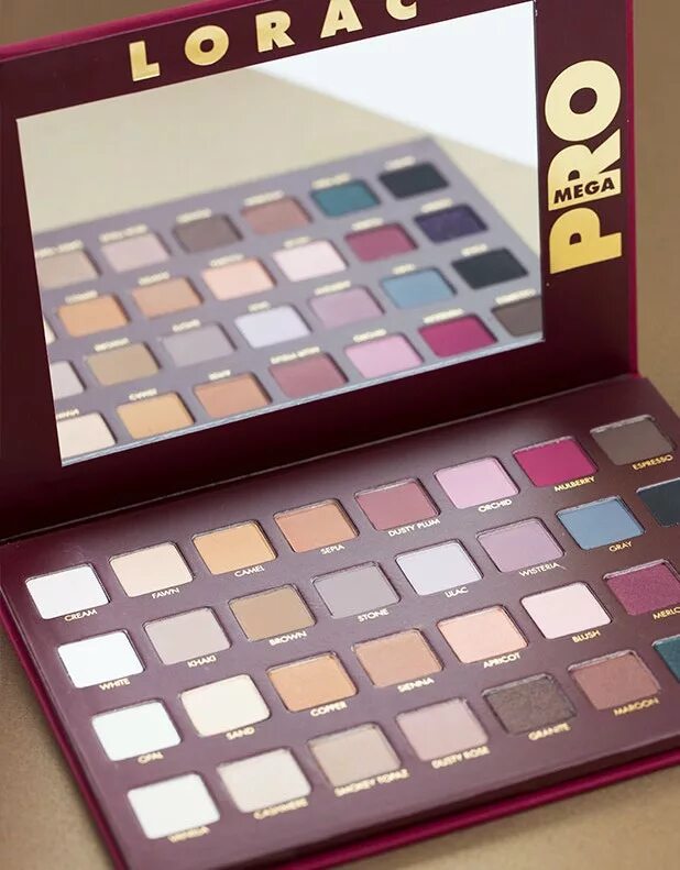 32 colored. 32 colored. 32 colored. Цвет 32. Блестящая палетка из 5 цветов.