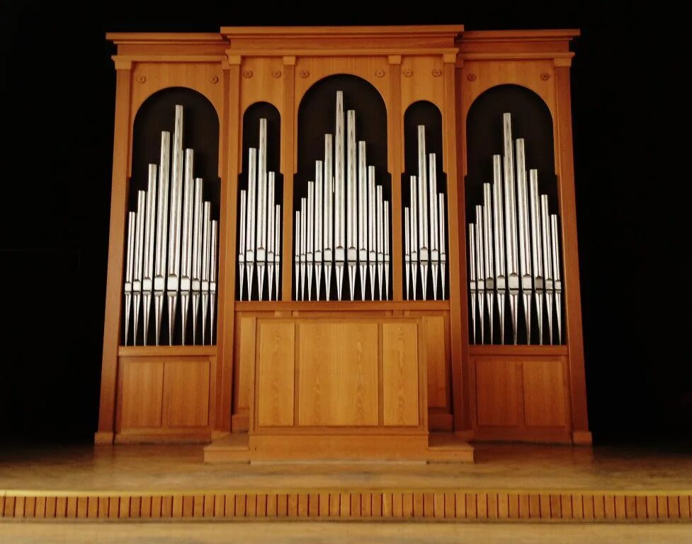 Органный оркестр. С. Симфонический орган. Муниципальный концертный зал краснодар. Зал московской консерватории орган.