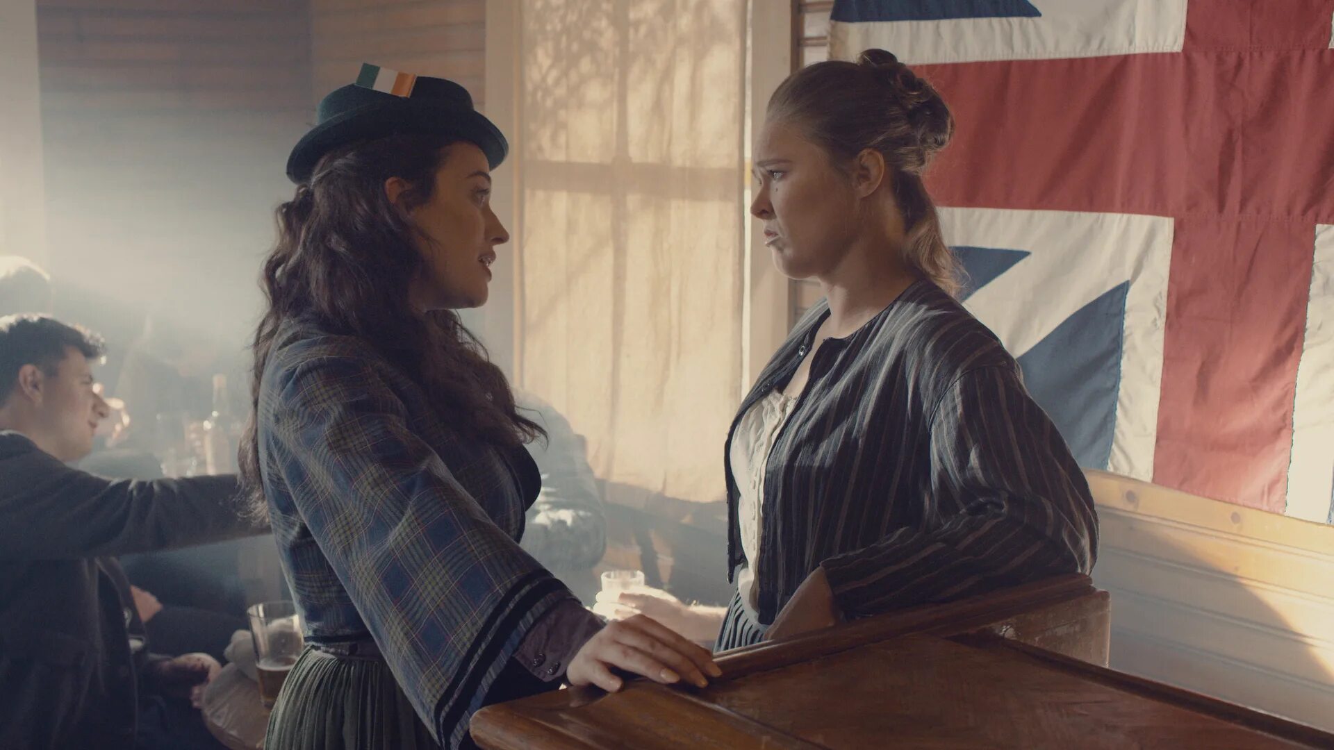 Наташа леджеро фильм школа монстров. Пьяная история сериал 2013–2019. Джеки чан. Rhonda and ruby фильм 2014. Джеки чан полицейская история 4.