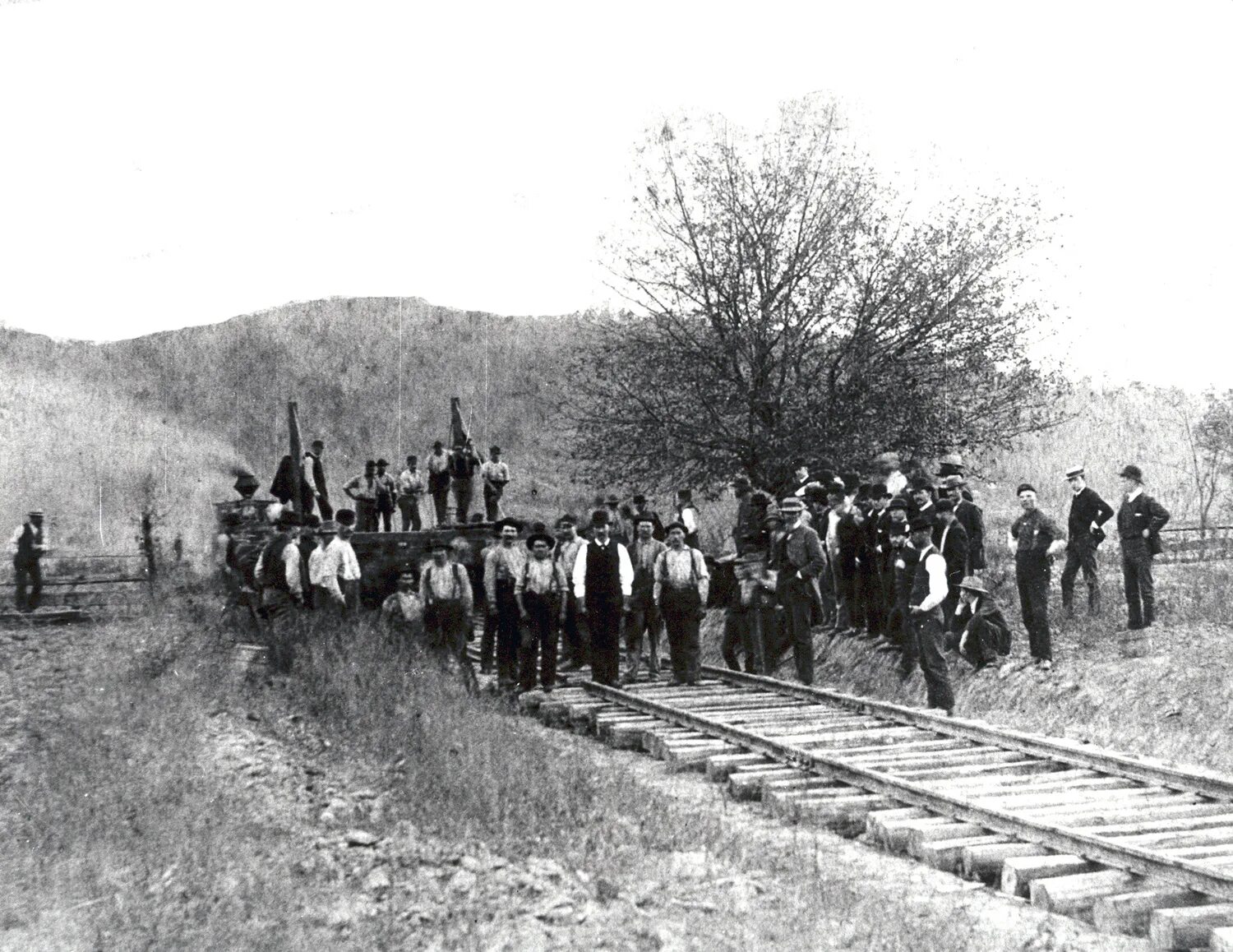 Самые густые железные дороги. Первая железная дорога в США 1830. Железные дороги США 19 век. Америка 1870 железная дорога. Первые железные дороги в США.