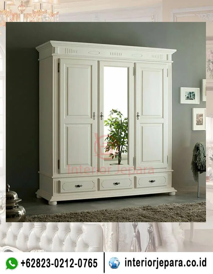 Алмари слушать. Белый классический шкаф. Классический шкаф на ножках. Шкаф платяной в классическом стиле. Красивый белый шкаф.