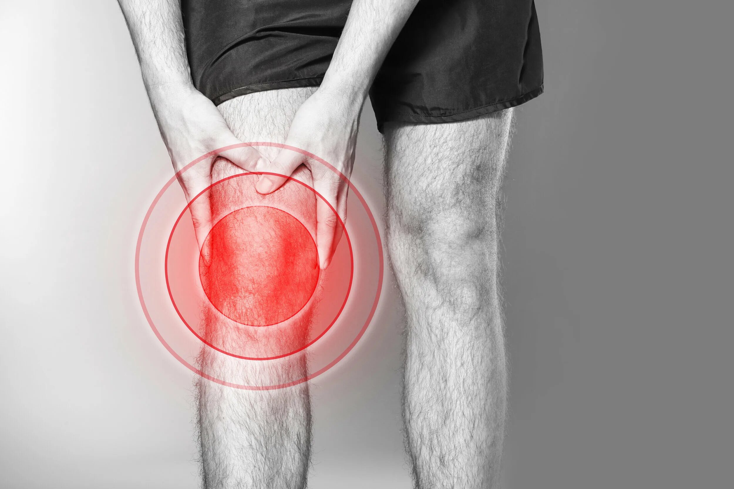 Болит колено у мужчины причины лечение. Боль в суставах. Боль в колене.
