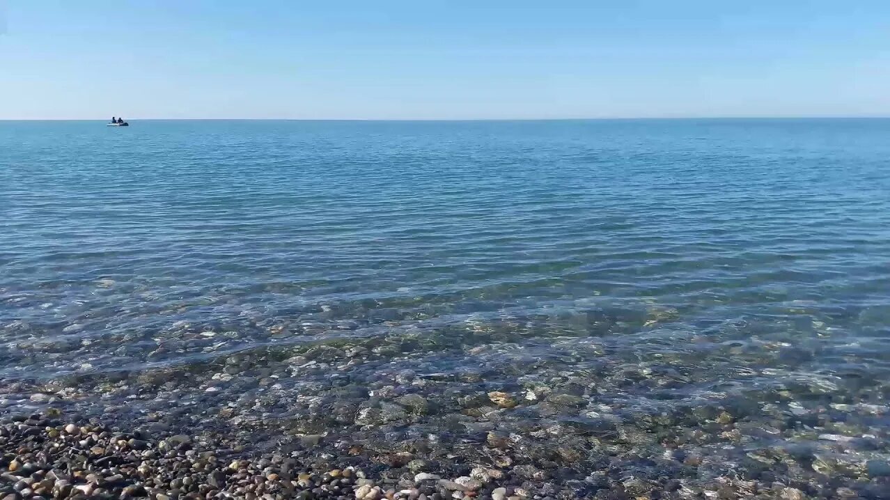 Вода в черном море в мае. Черное море сочи. сочи адлер море. черное море адлер. черное море лазаревское.
