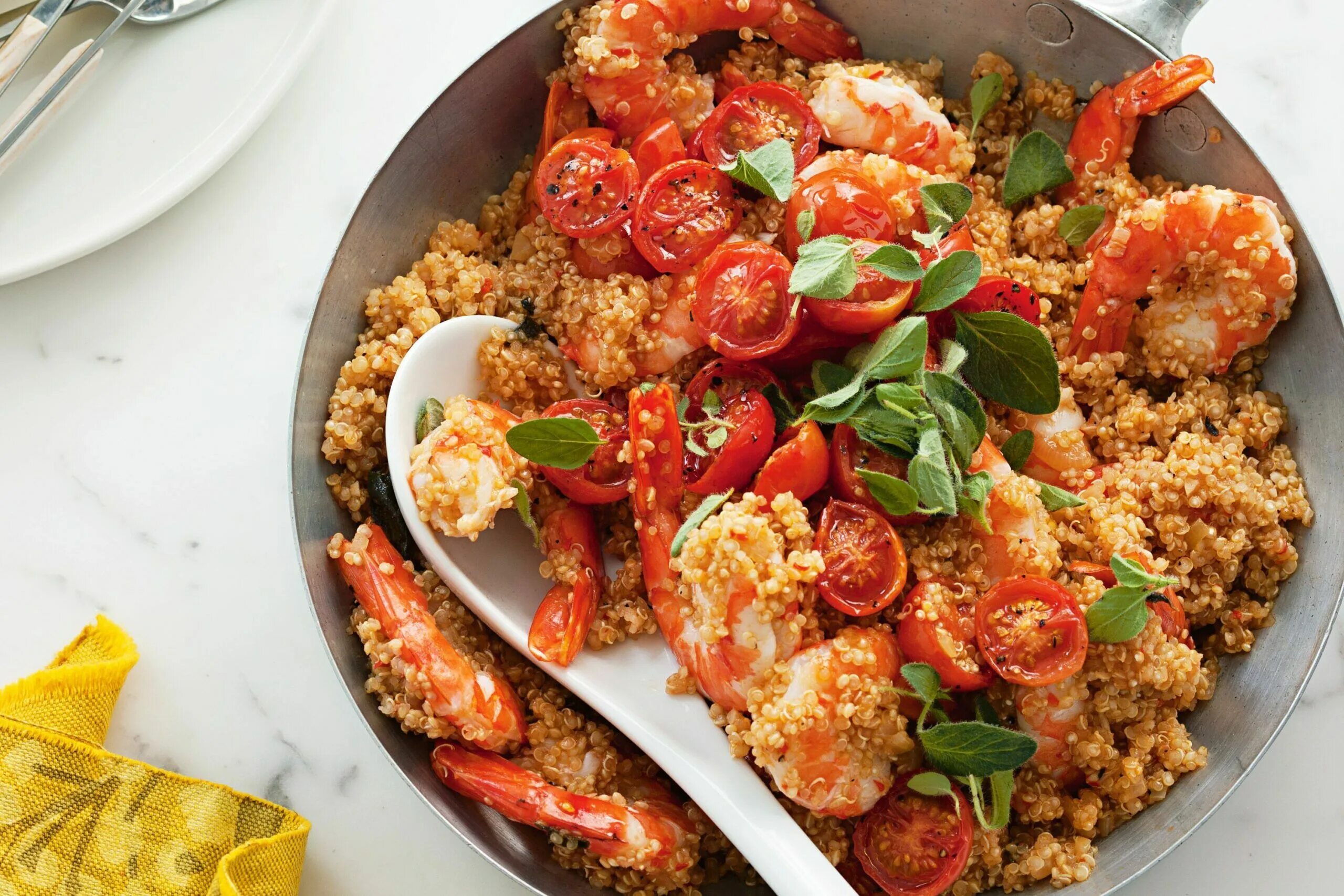 Киноа приготовить на гарнир вкусно и быстро. Киноа. киноа еда. блюда из киноа. киноа с овощами.