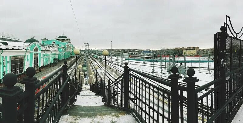 Омск татарск расстояние. Вокзал Татарская-Омск. Станция Татарская Новосибирская область. Татарск Омск. Вокзал Татарская Новосибирская область.