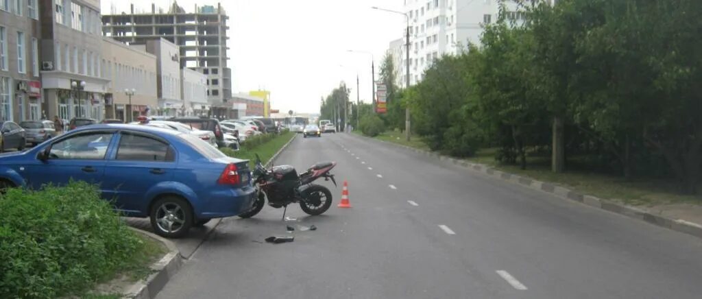 жесть белгорода сегодня происшествия. происшествия в белгородской области за сутки. белгород жесть телеграмм канал. машина в центре толпы. белгород происшествия.