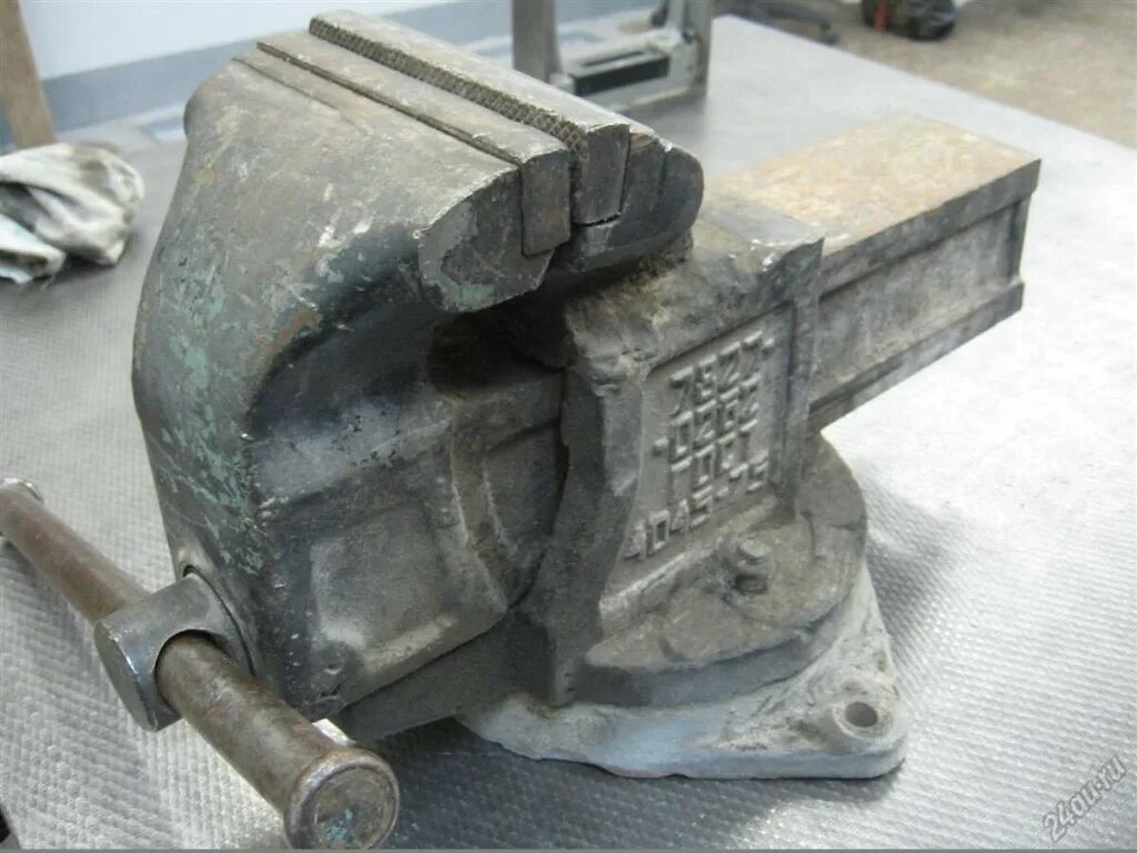 Тиски слесарные неповоротные тссн-100. 366035100 тиски слесарные. 366035100 тиски слесарные. Машинные крестовинные тиски энкор 100 мм 20081. Тиски слесарные ссср.